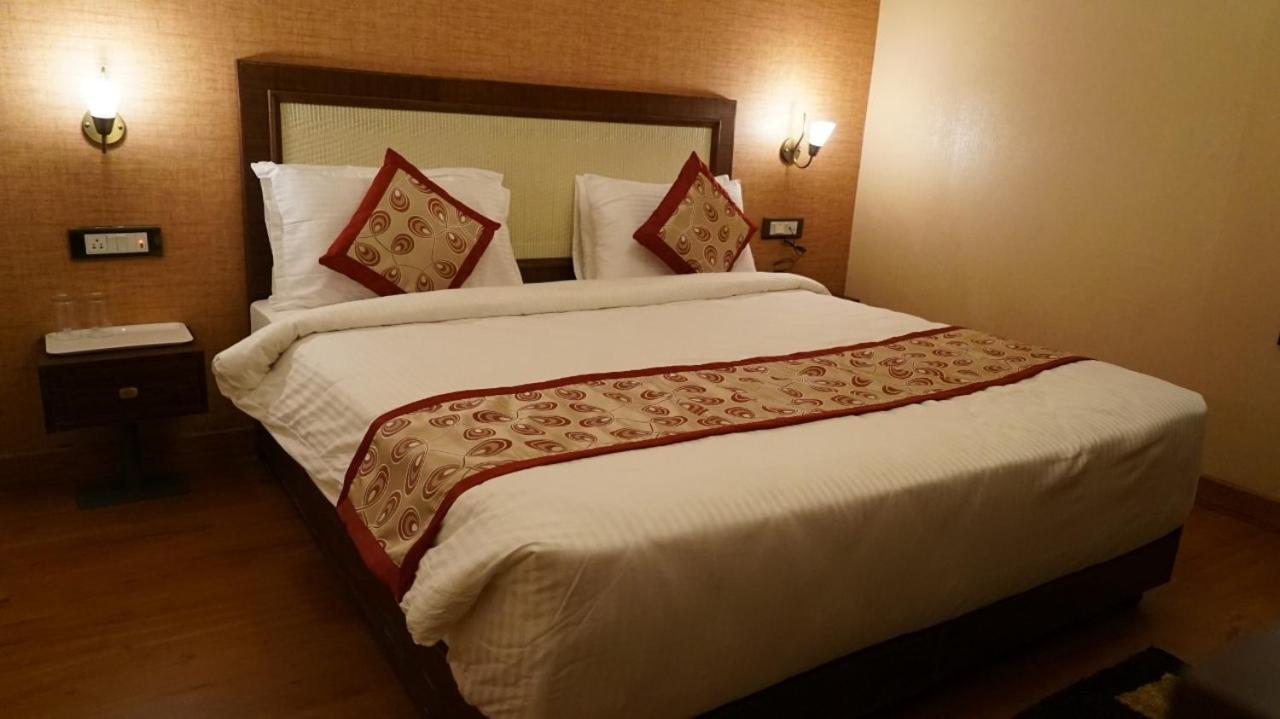 Hotel Sukh Mehal Jalandhar Exterior photo